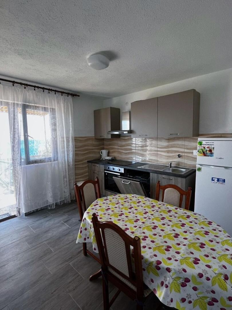 Apartment Dalibor Lukovo Sugarje Ngoại thất bức ảnh