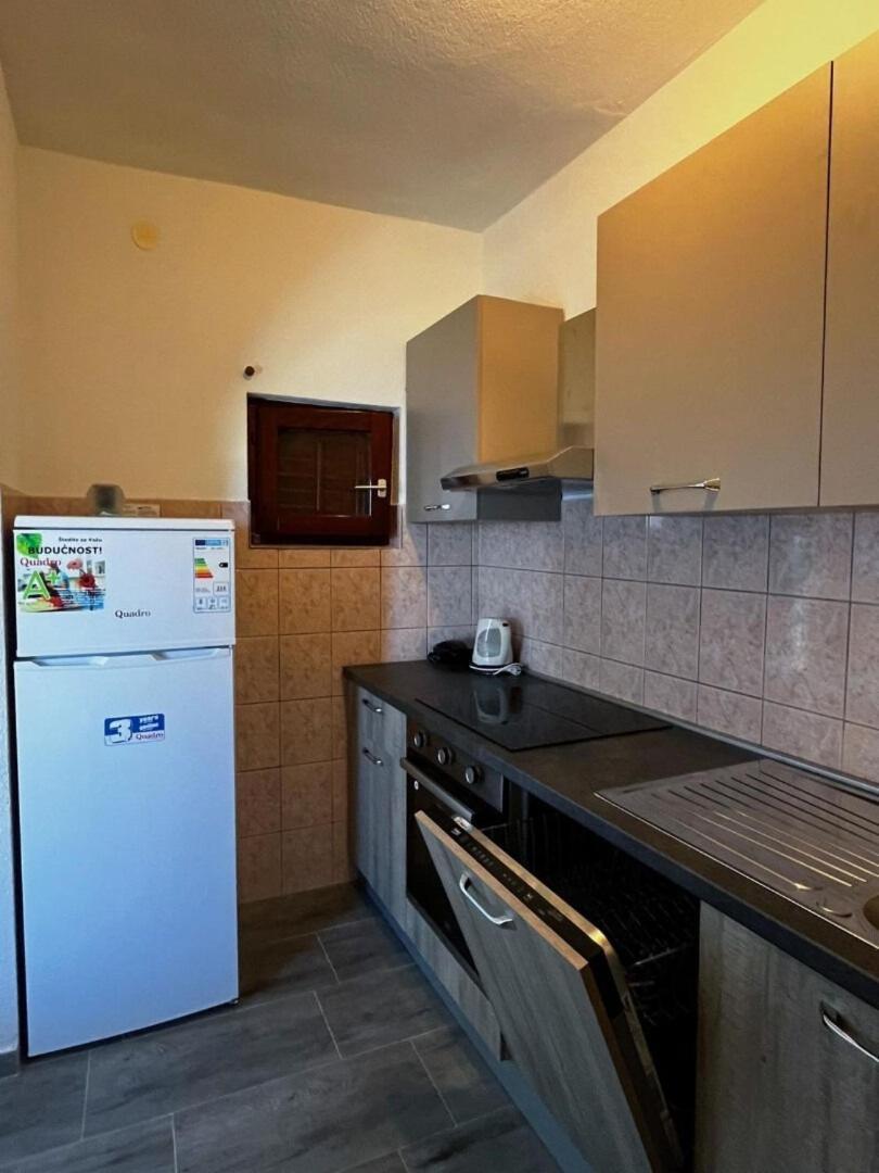 Apartment Dalibor Lukovo Sugarje Ngoại thất bức ảnh